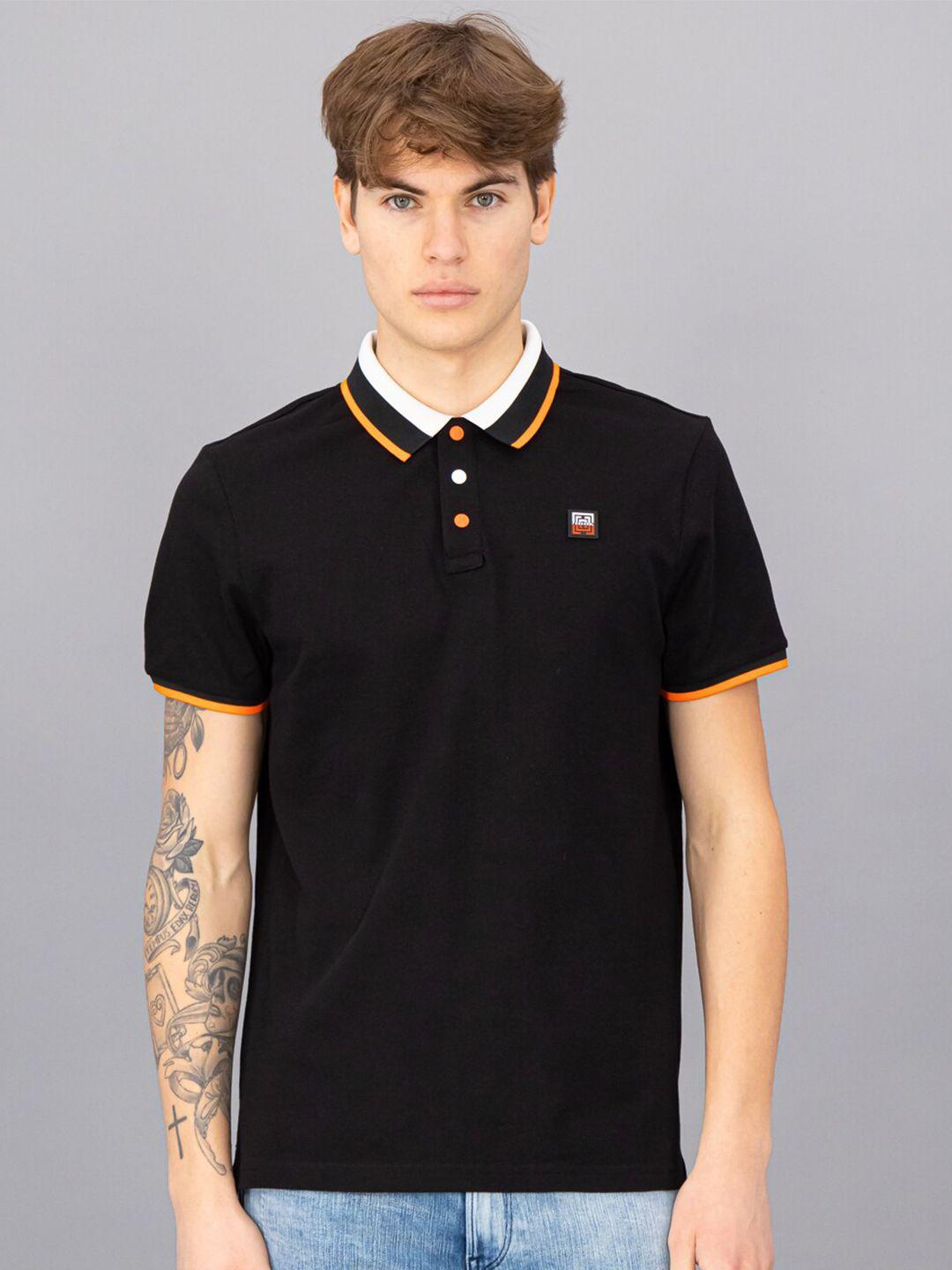 freesoul men black solid polo collar t-shirt