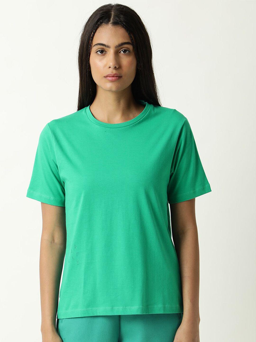 articale women green solid slim fit cotton t-shirt