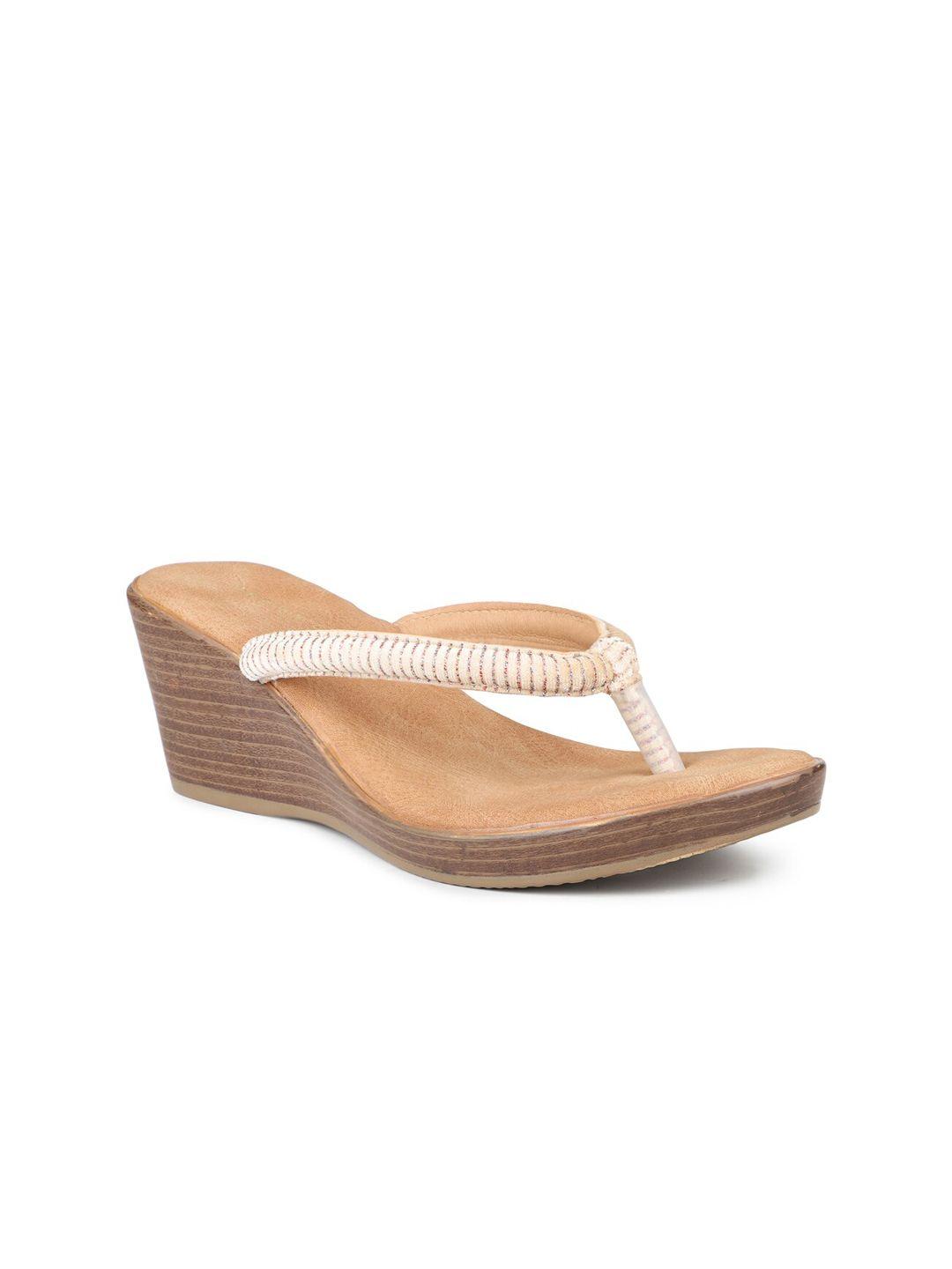 design crew beige wedge heels