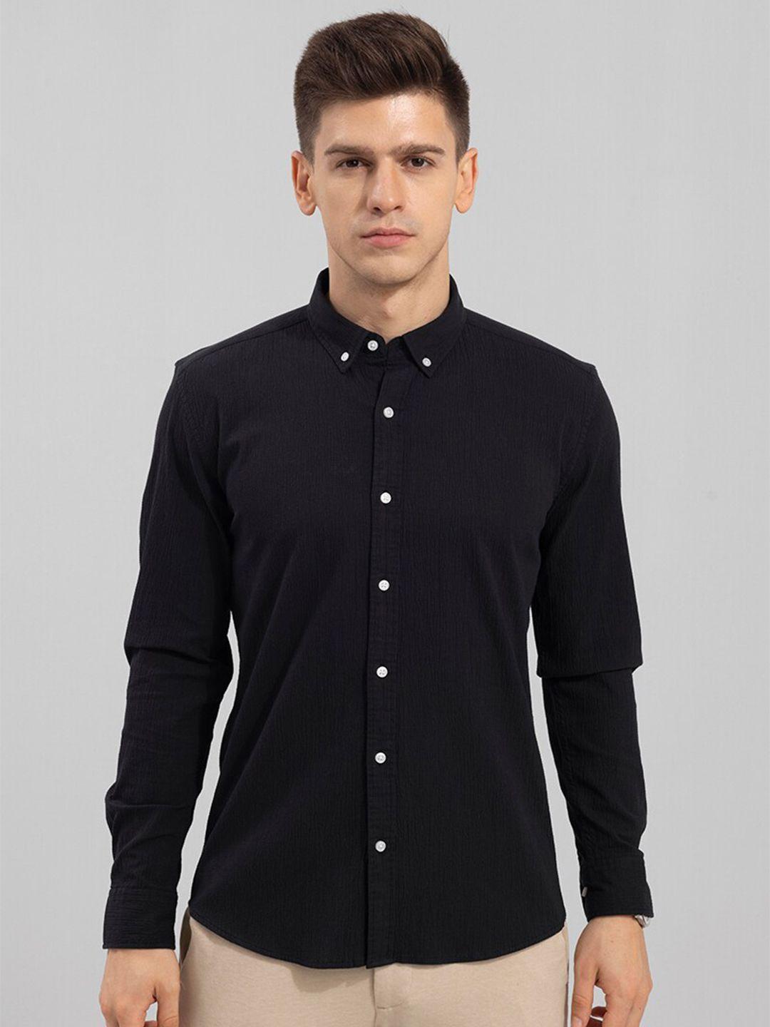 snitch men black slim fit casual cotton shirt