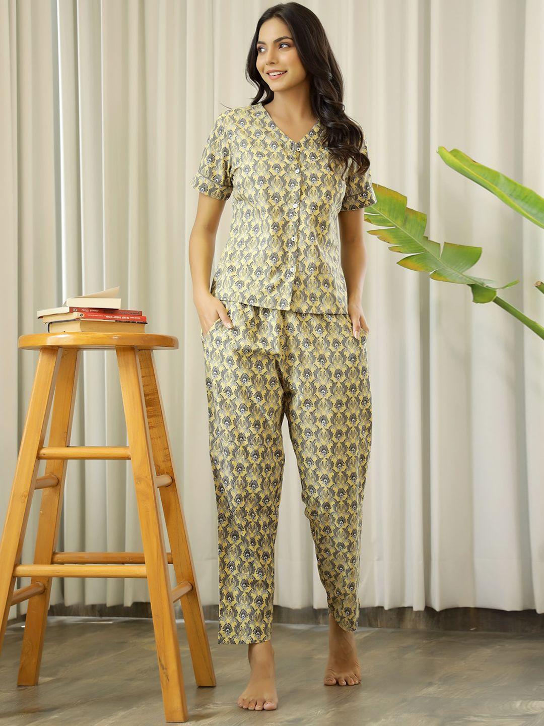 sanskrutihomes women mustard & grey printed pure cotton night suit