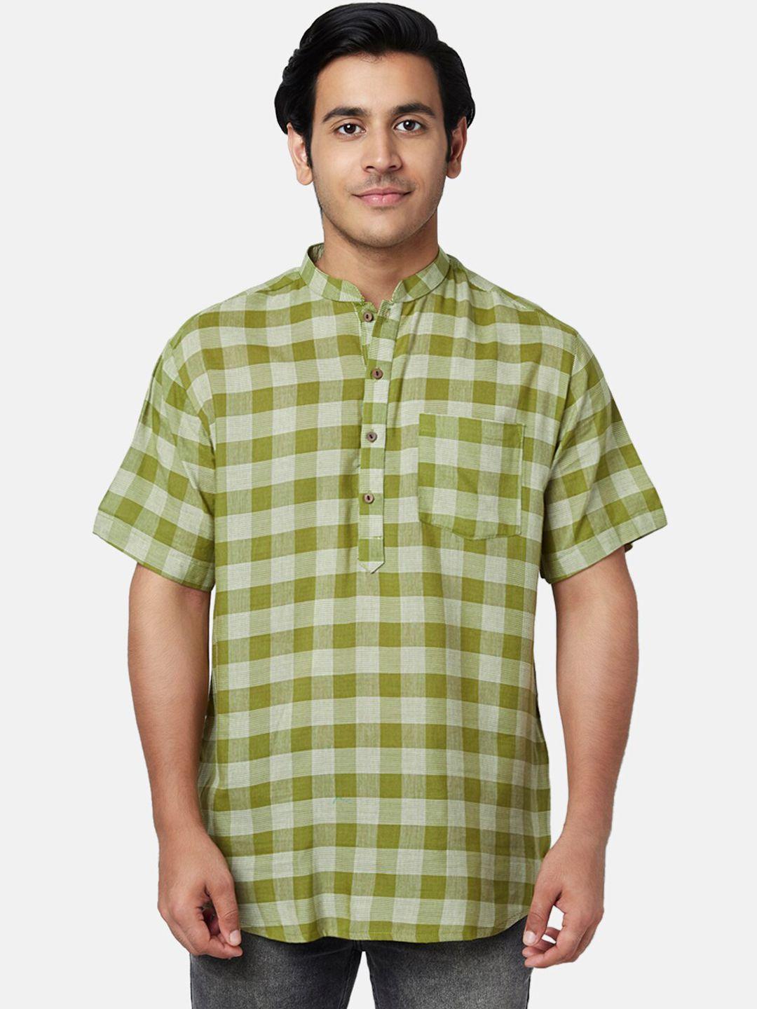 yu by pantaloons men green & off white checked cotton kurta