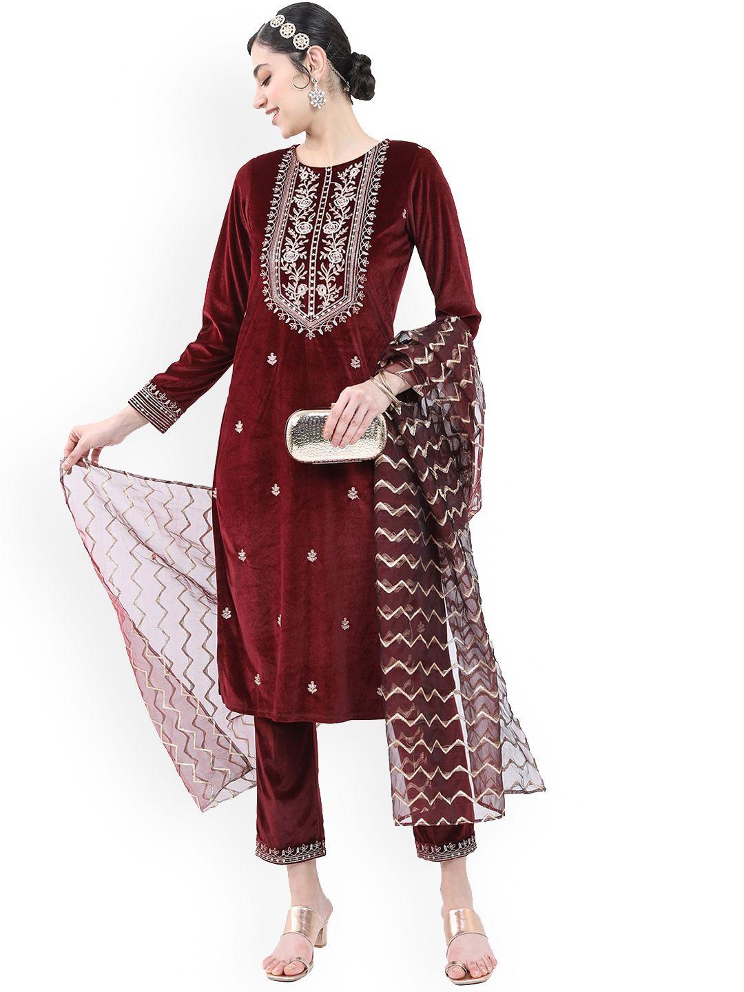 ketch embroidered knited velvet kurta & trousers with dupatta