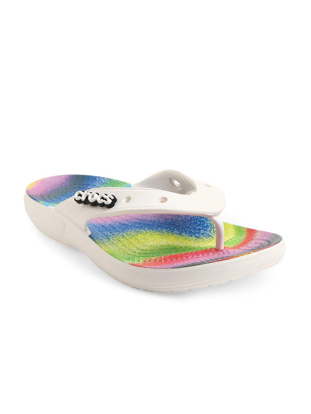 crocs  printed croslite thong flip-flops