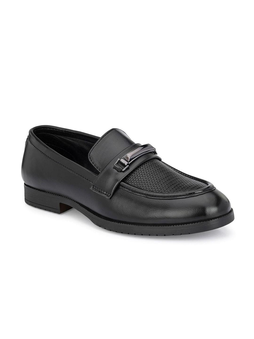 guava men black textured leather loafers