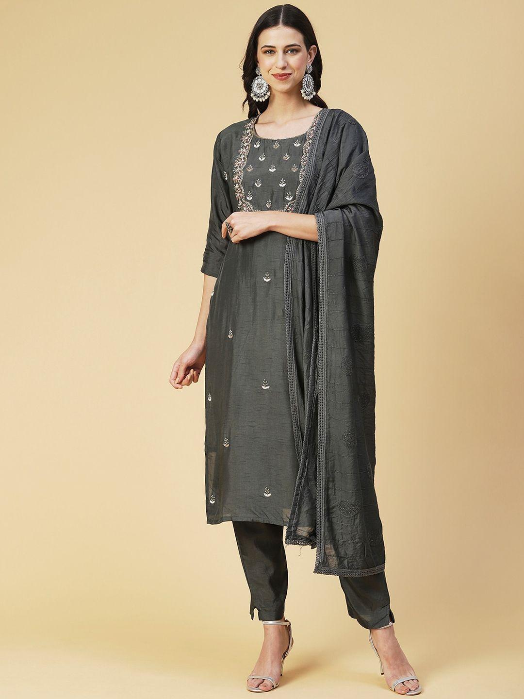 fashor women steel thread work kurta with trousers & with dupatta