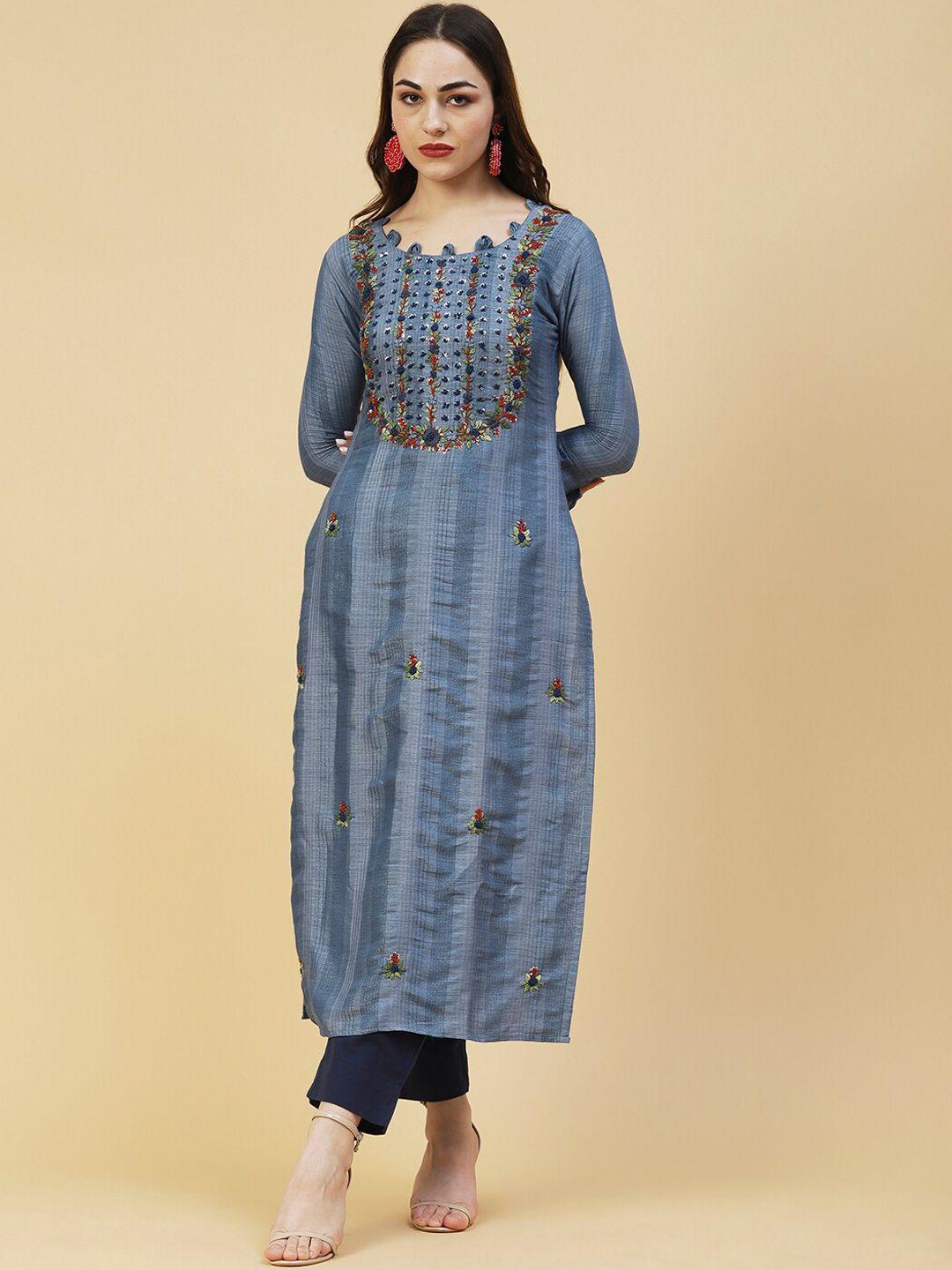 fashor women embroidered round neck straight kurta