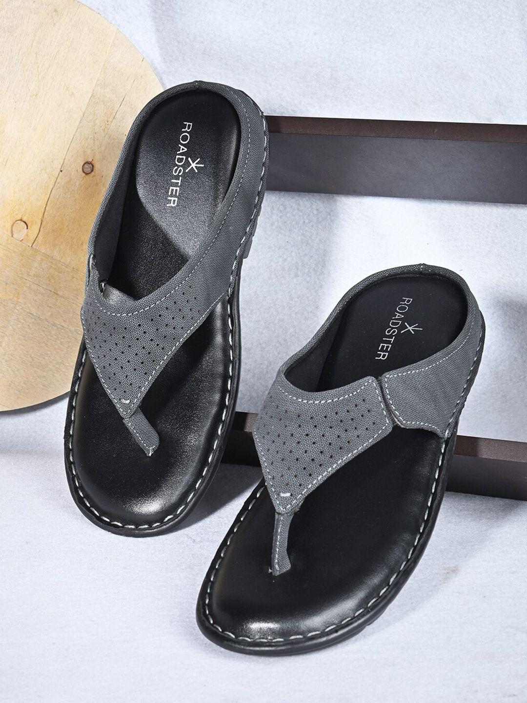 the roadster lifestyle co. men textured slip-on comfort sandals