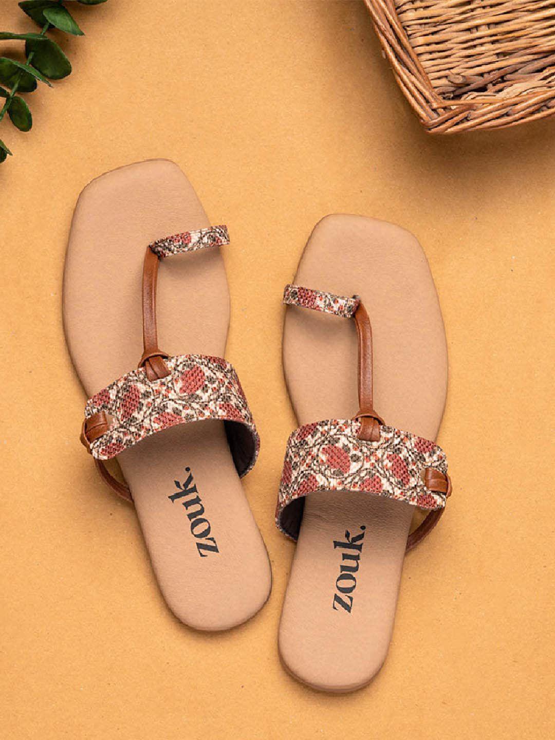 zouk printed one toe flats