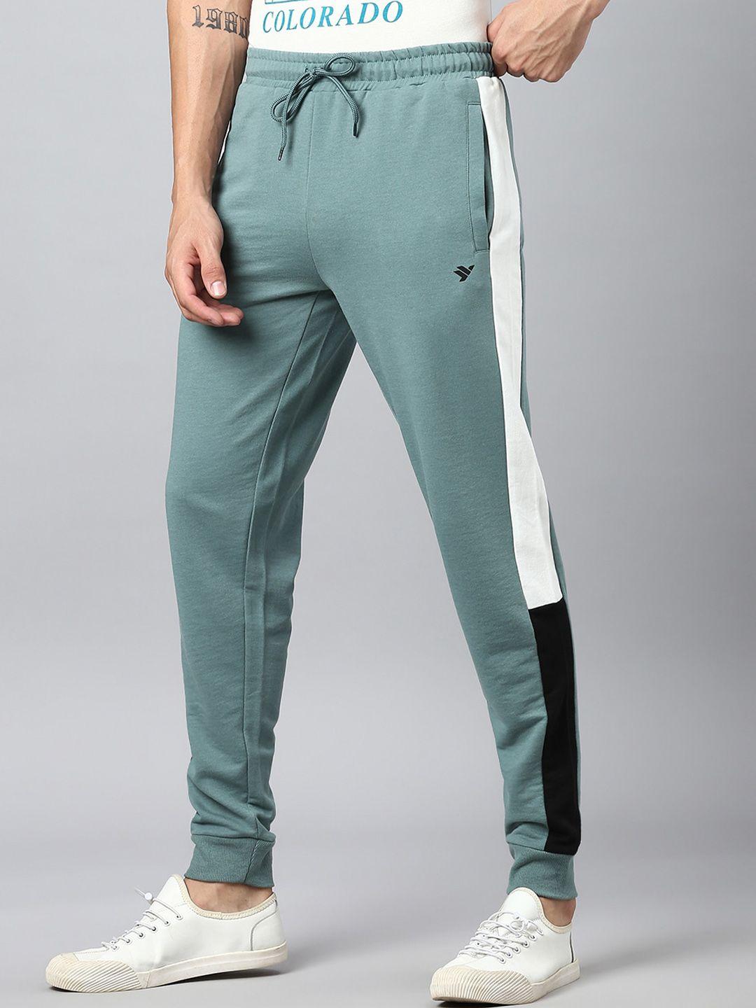 hubberholme men regular fit mid-rise joggers