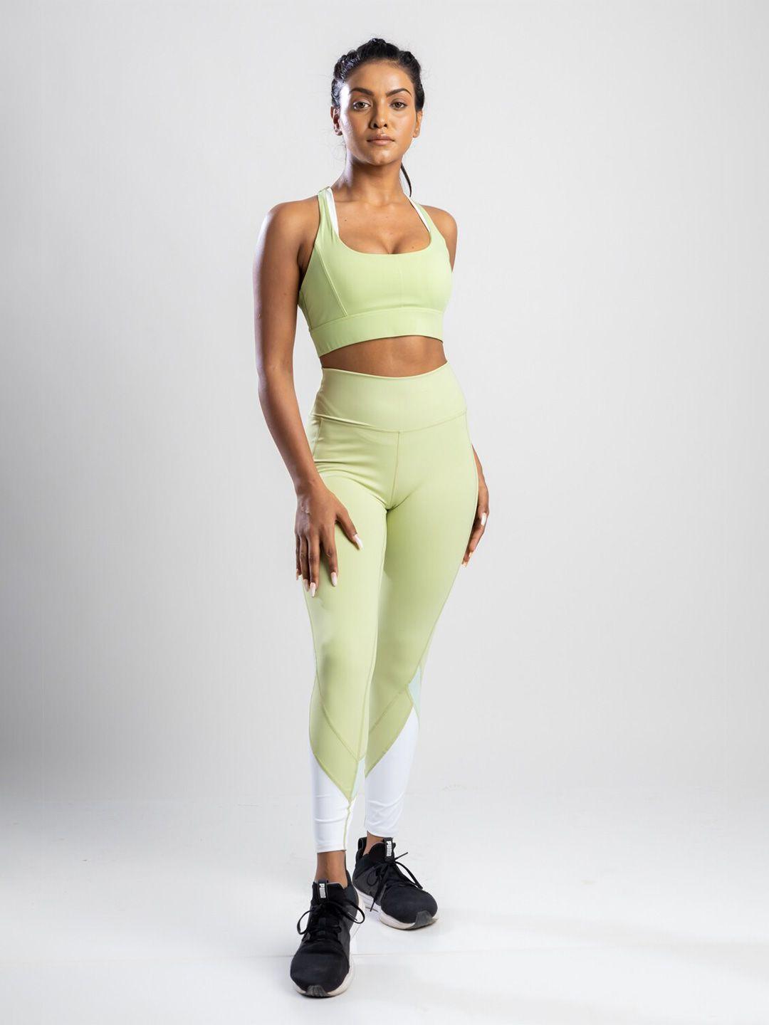 sknz antimicrobial full coverage sports bra