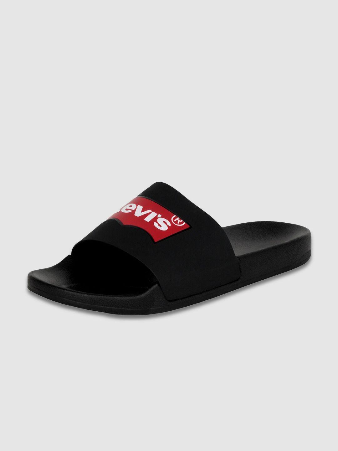 levis men black & red printed sliders