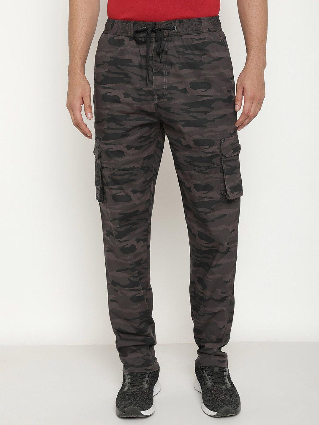 octave men mid-rise cotton track pants