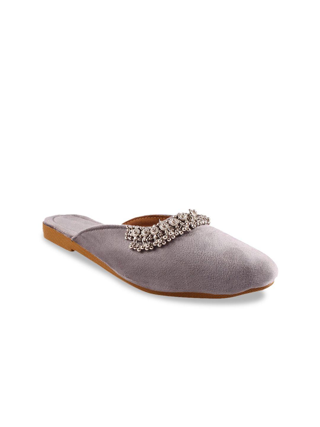 apratim women embellished round toe slip on mules