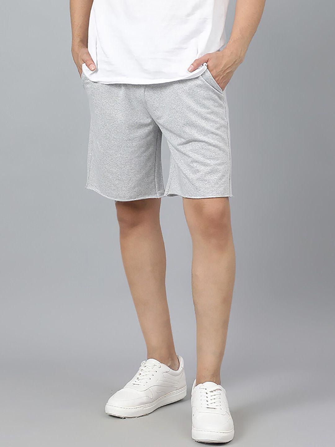 kotty men grey mid-rise regular shorts