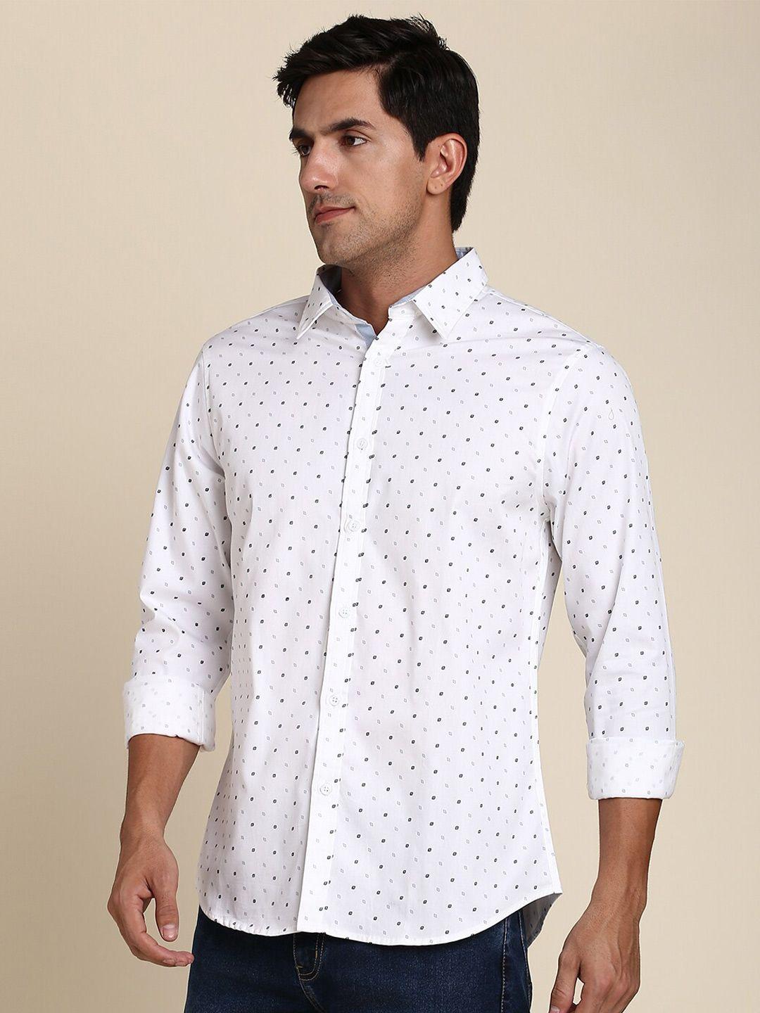 dennis lingo india slim fit conversational printed opaque casual pure cotton shirt