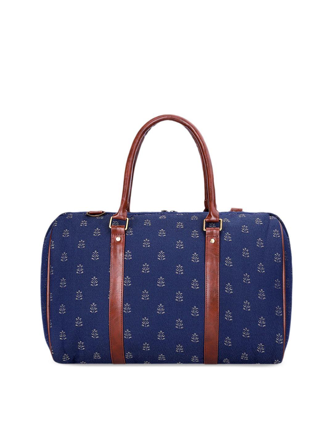 the clownfish printed duffel bag