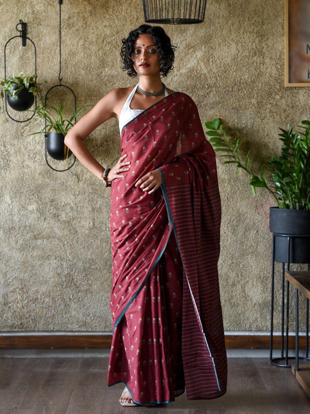 suta maroon & white floral printed pure cotton saree