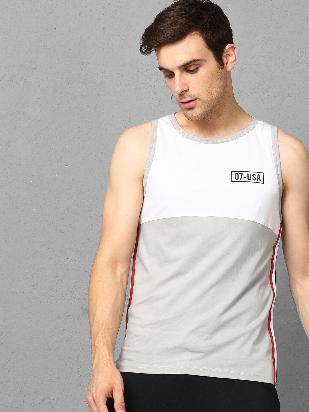 metronaut men colourblocked cotton sleeveless t-shirt