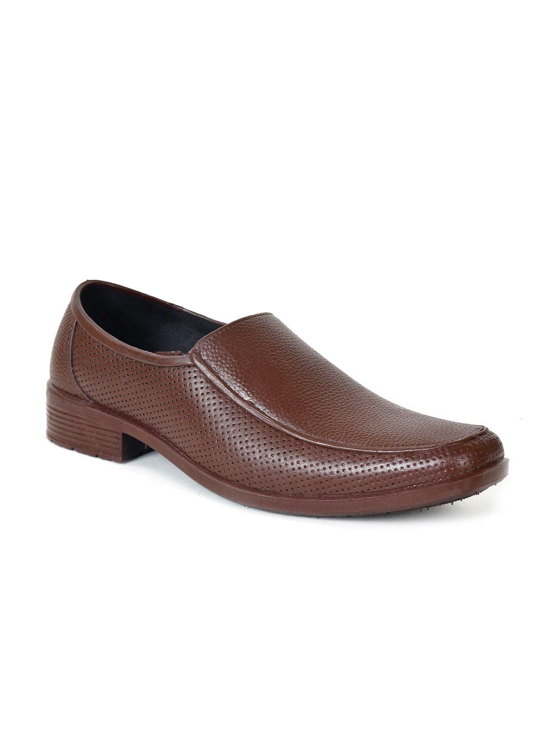 ajanta men textured formal slip on shoes