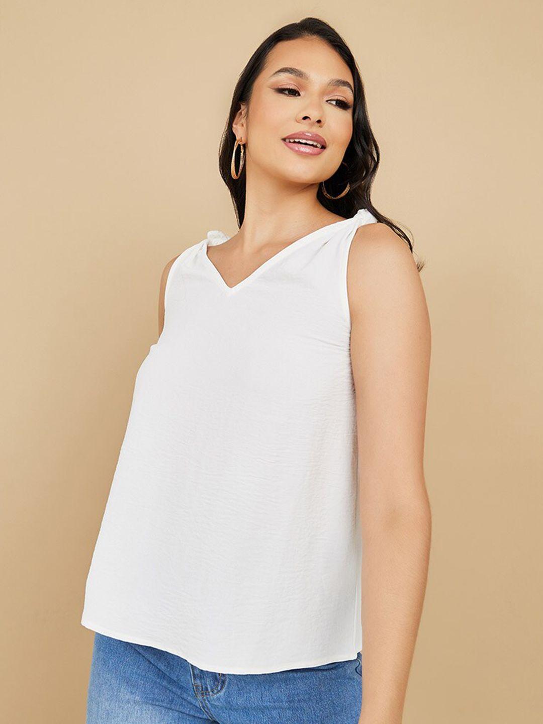 styli white top