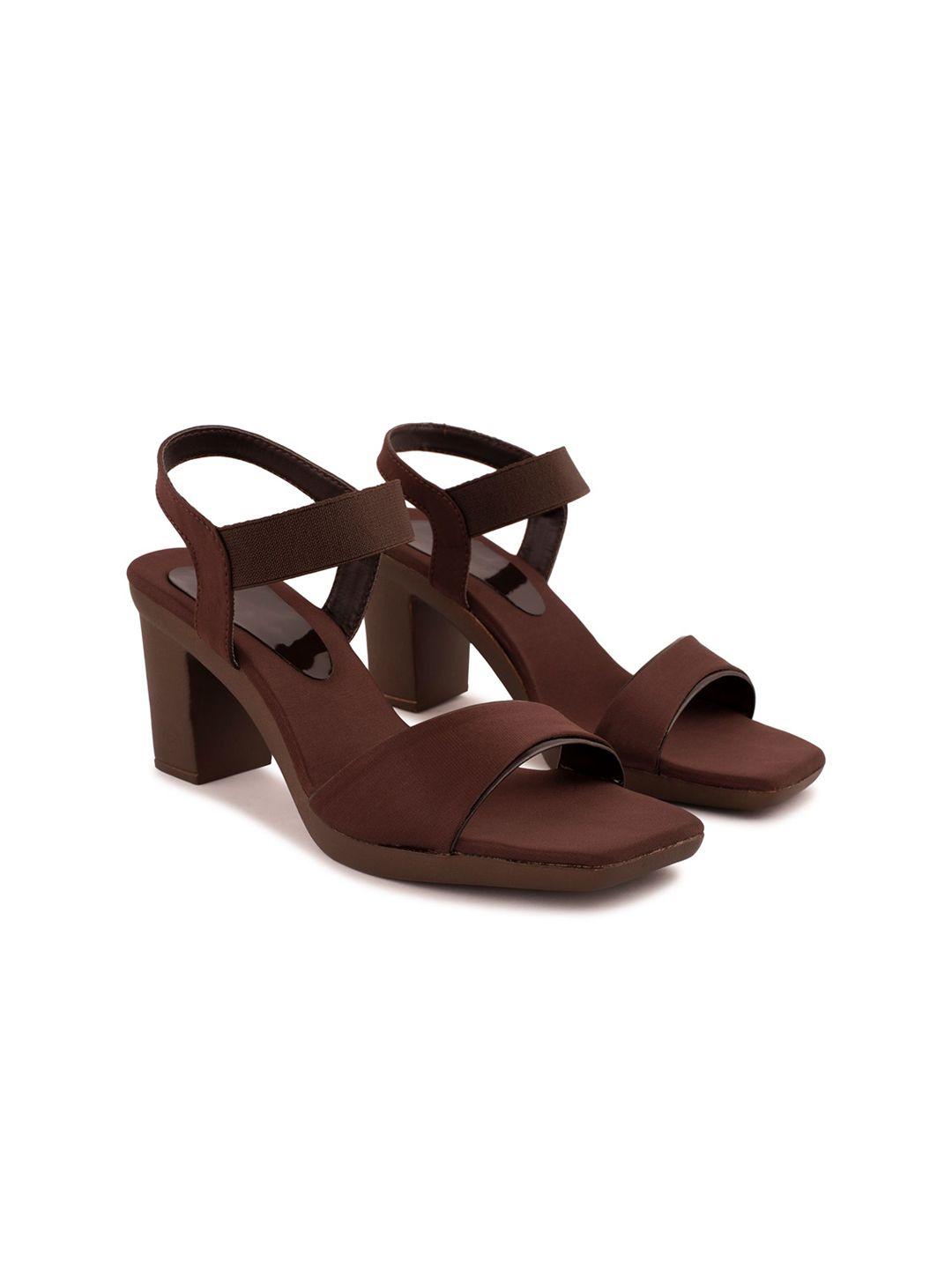 deas brown block sandals with buckles