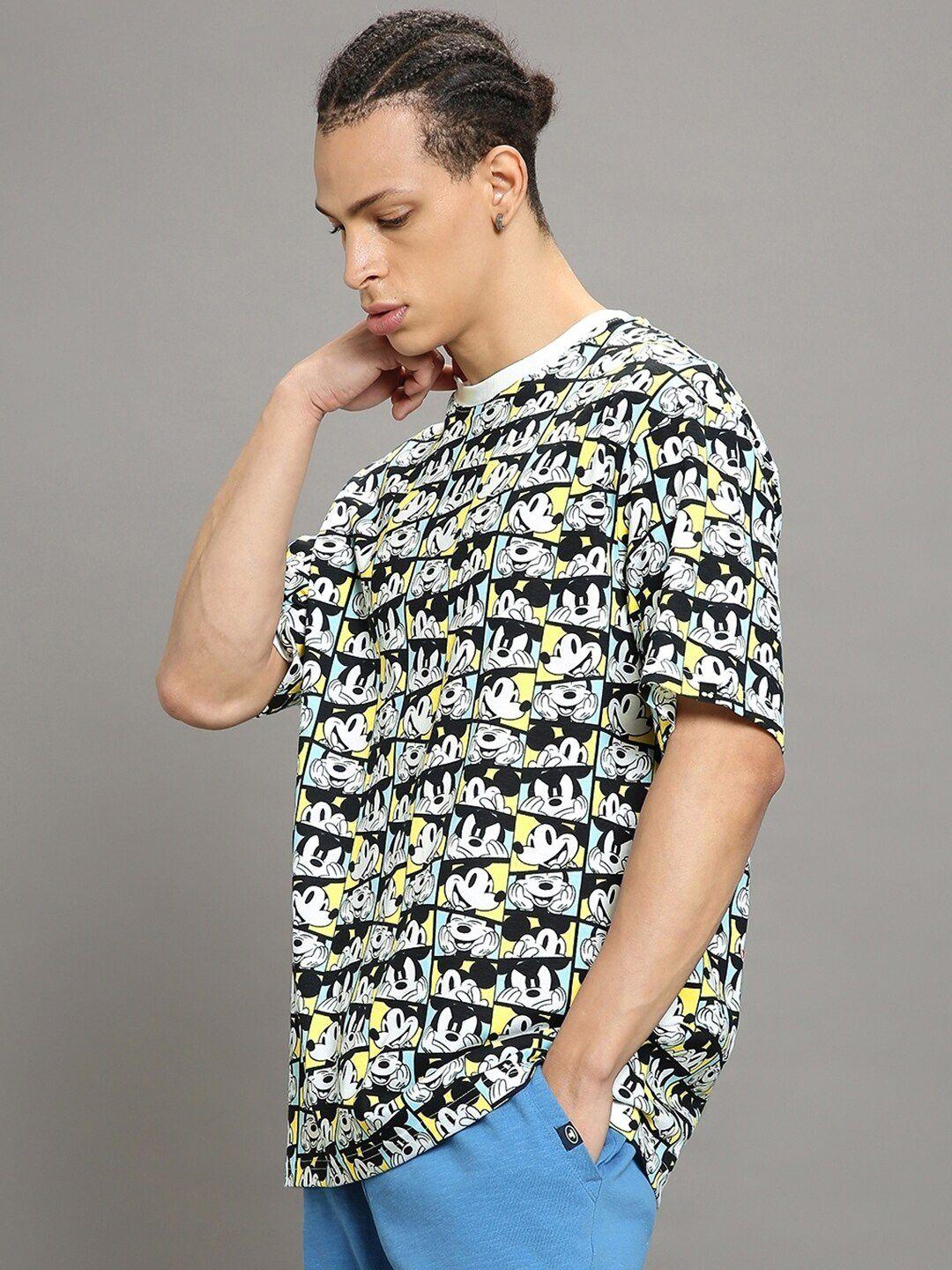 bewakoof men black printed pockets t-shirt