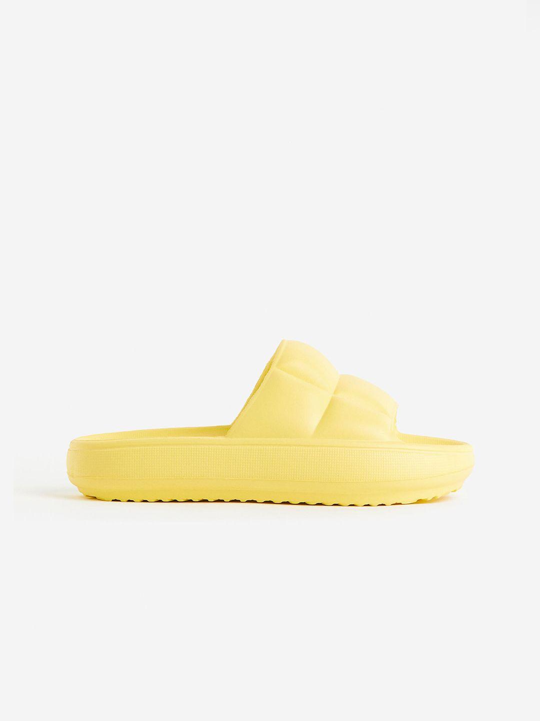 h&m women quilted pool shoes