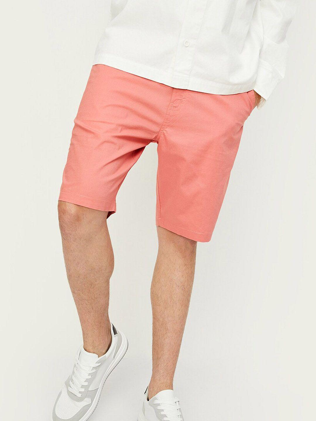 max men mid-rise pure cotton shorts