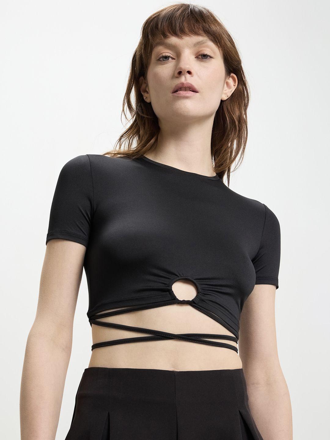 calliope waist tie-up ring detail crop top