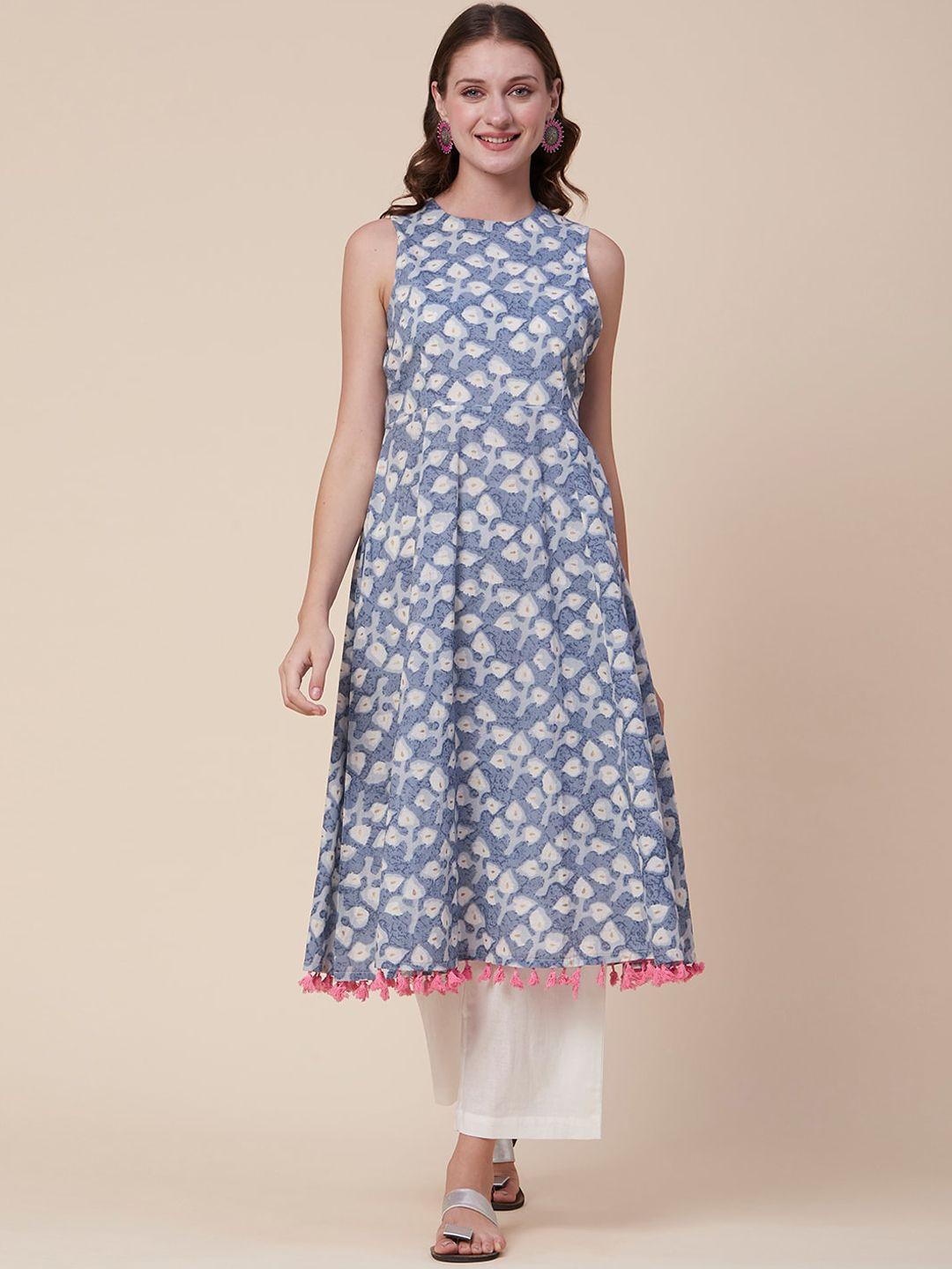 fashor blue floral printed sleeveles pure cotton kurta with palazzos