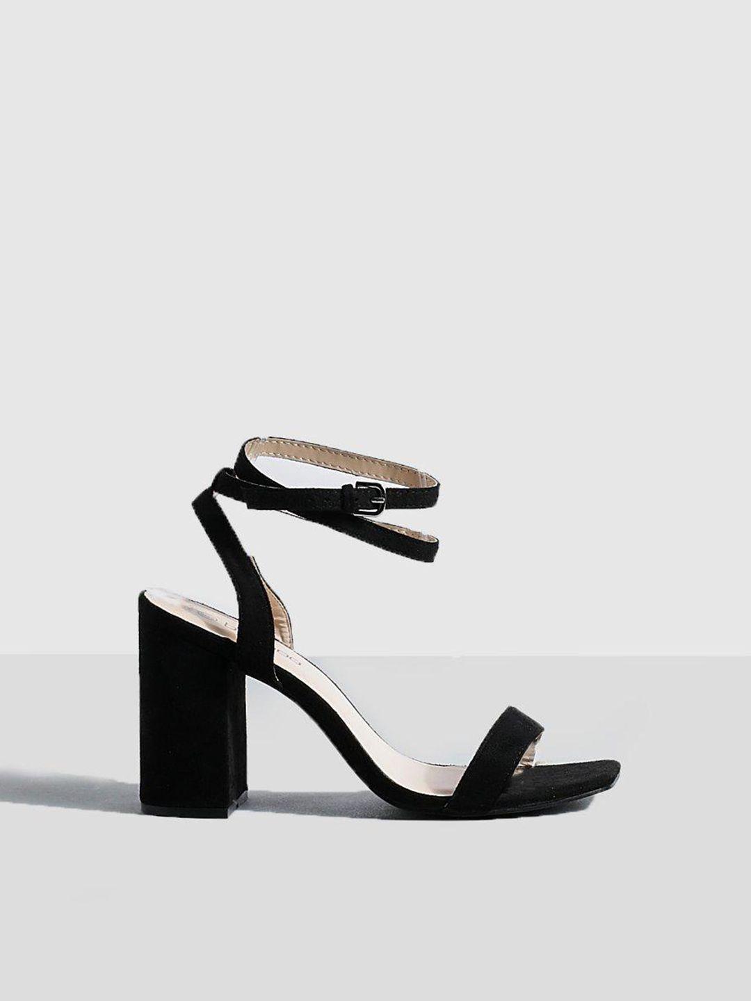 boohoo black suede block sandals