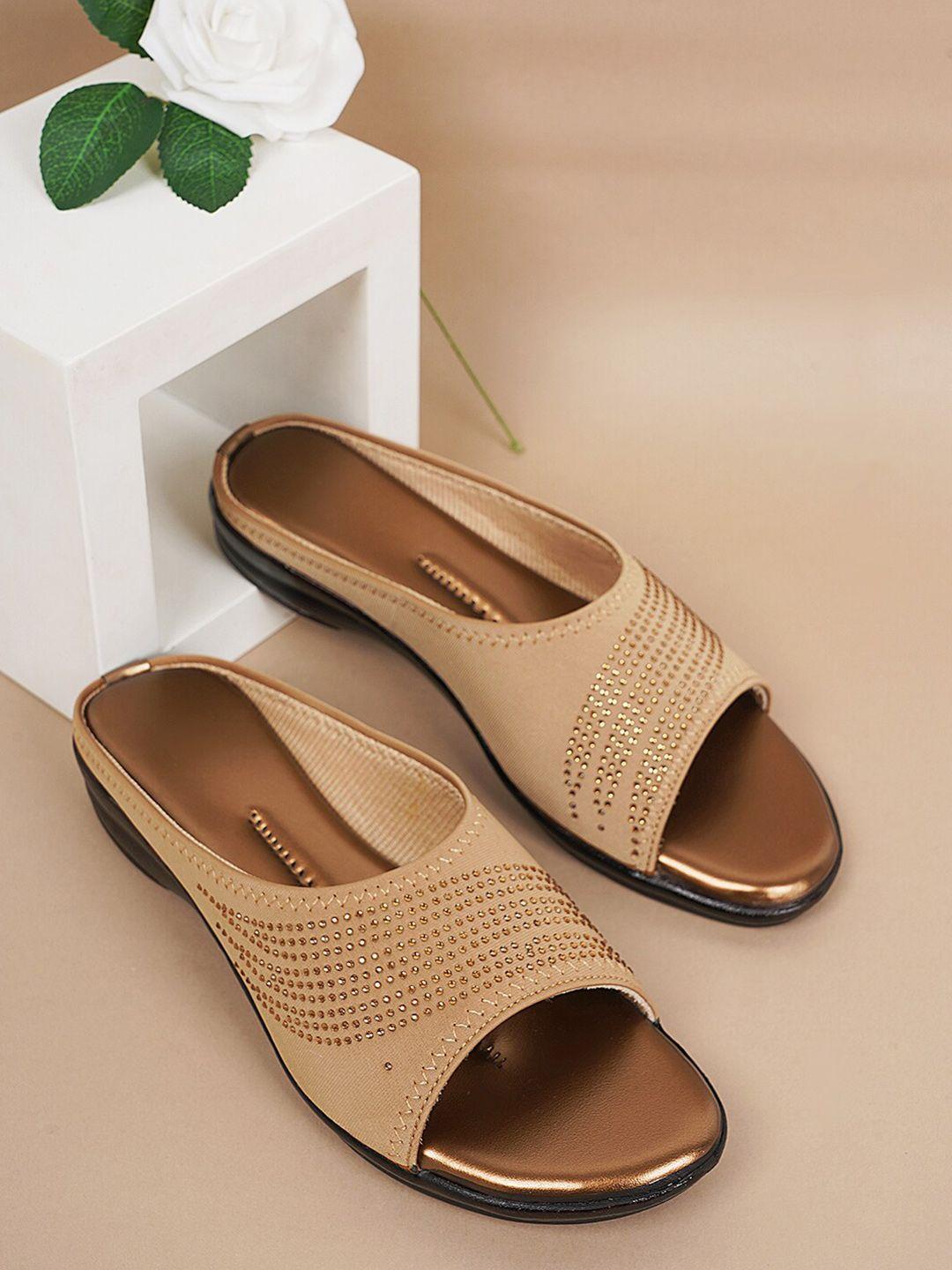 style shoes embellished open toe mules