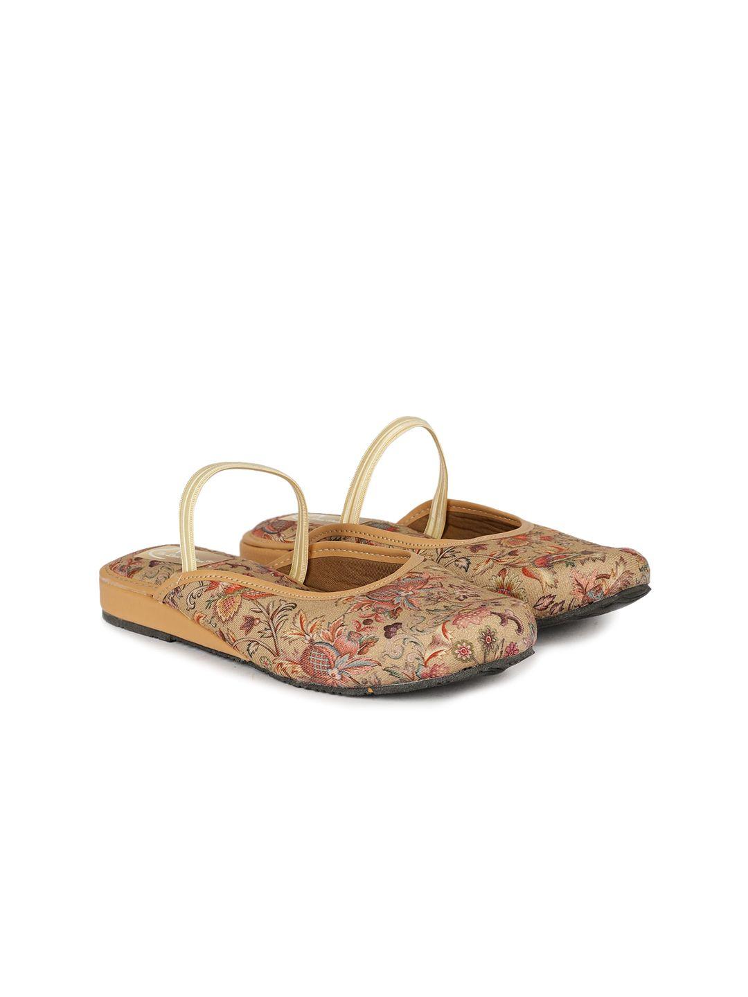 the desi dulhan printed ethnic mules with backstrap