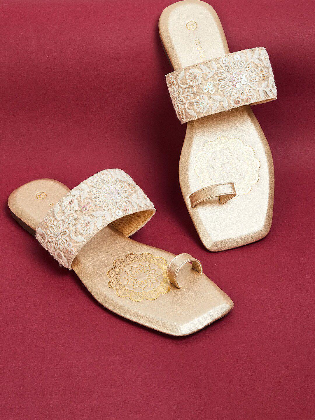 melange by lifestyle embroidered one toe flats