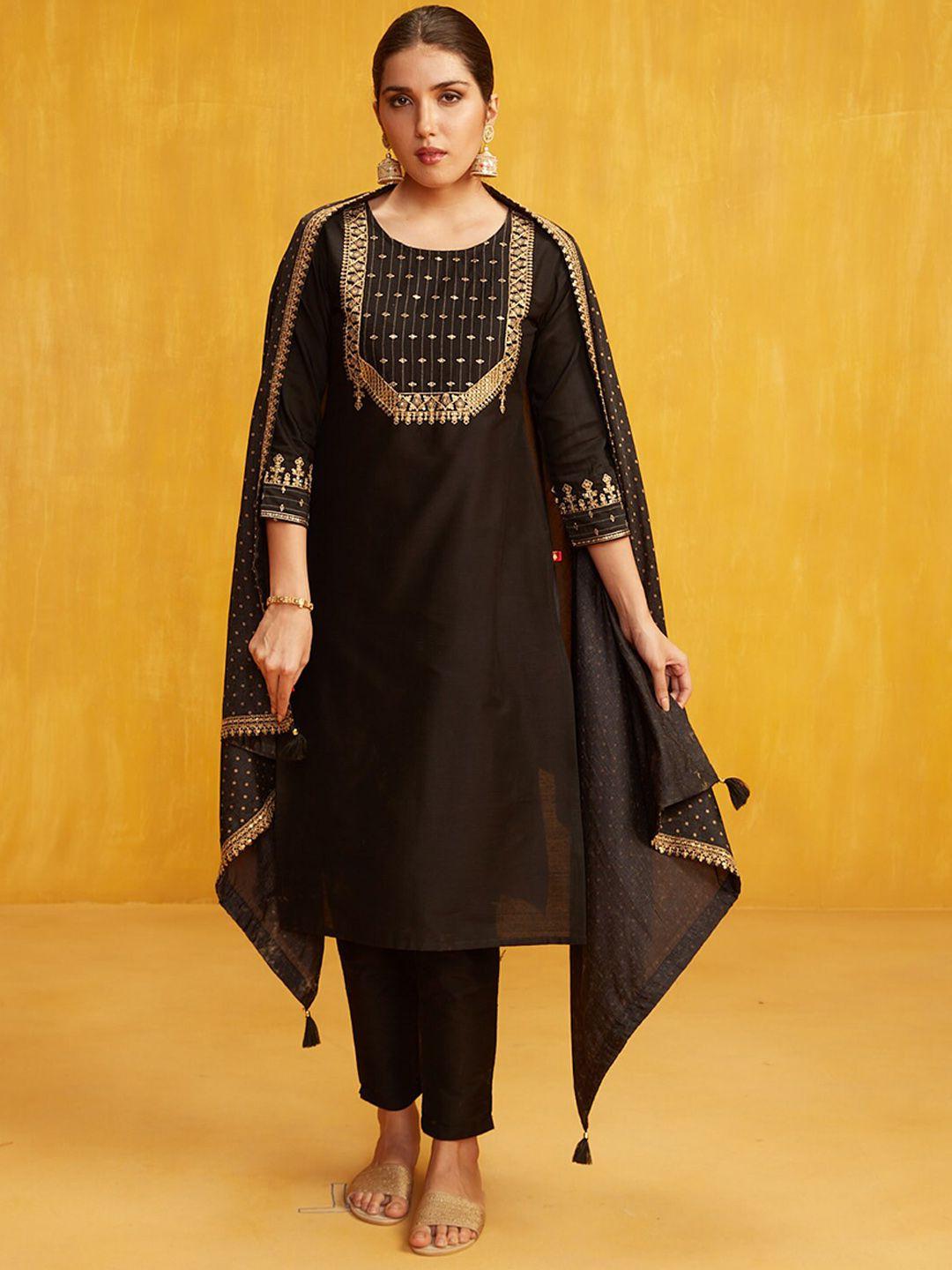 span paisley embroidered round neck kurta