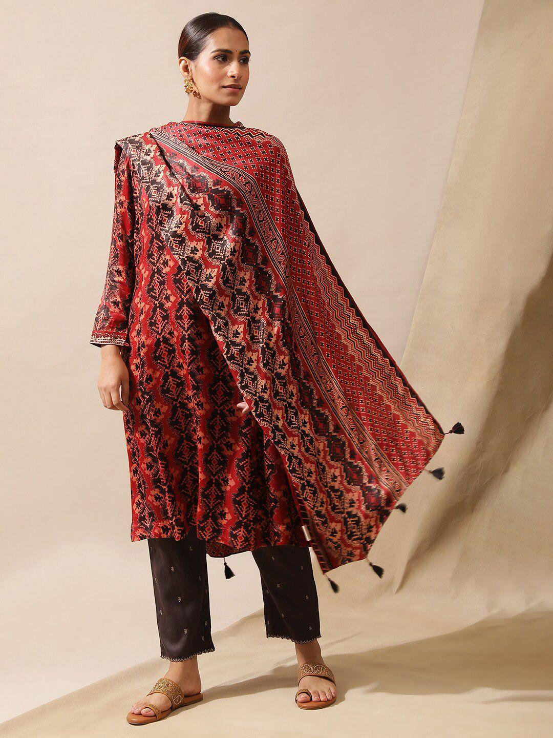 w red & black ethnic motifs printed viscose rayon dupatta