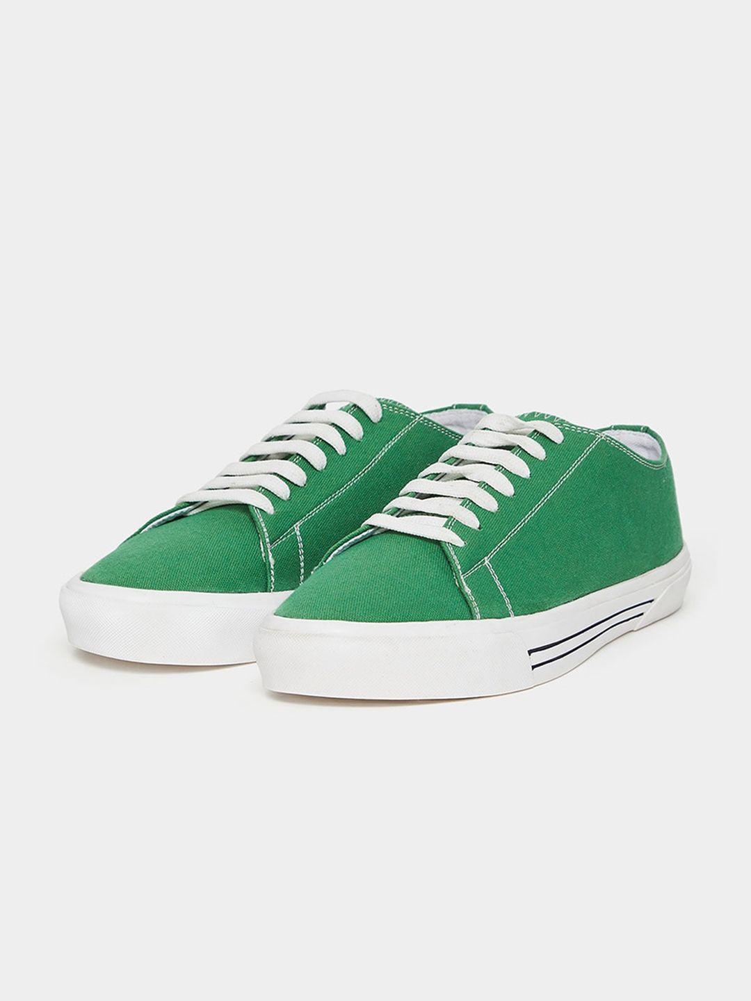 styli men green sneakers