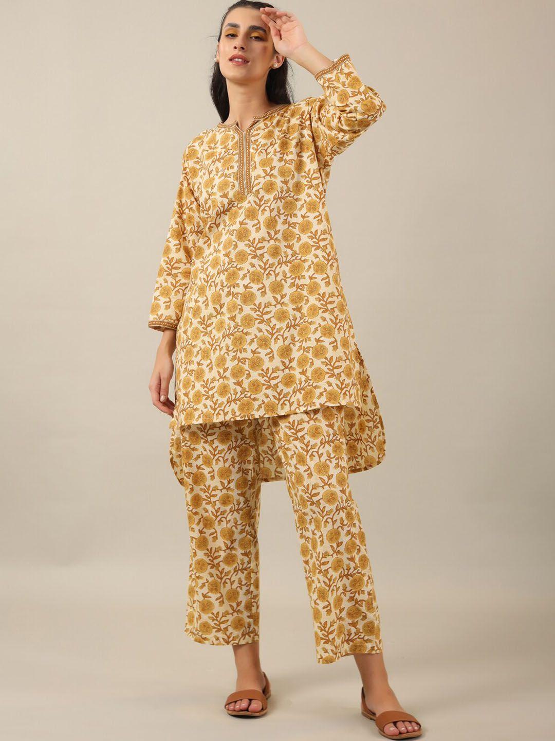 sanskrutihomes women mustard & brown printed night suit