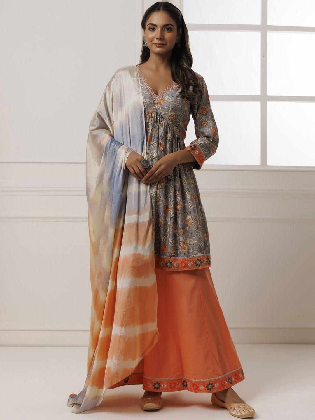 geroo jaipur v neck floral printed thread work empire kurta & skirt with dupatta