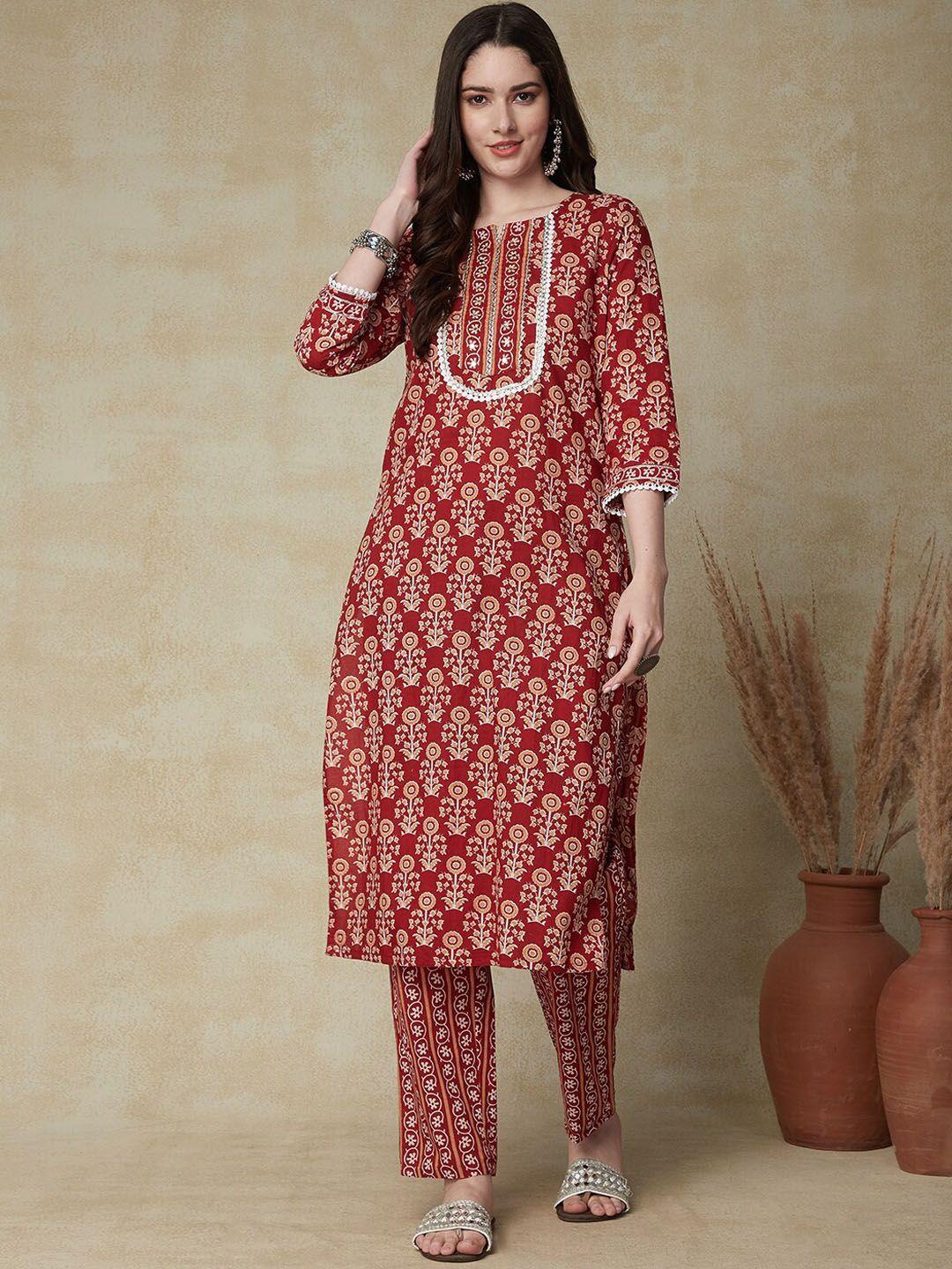 fashor women red floral printed regular gotta patti pure cotton kurta with trousers