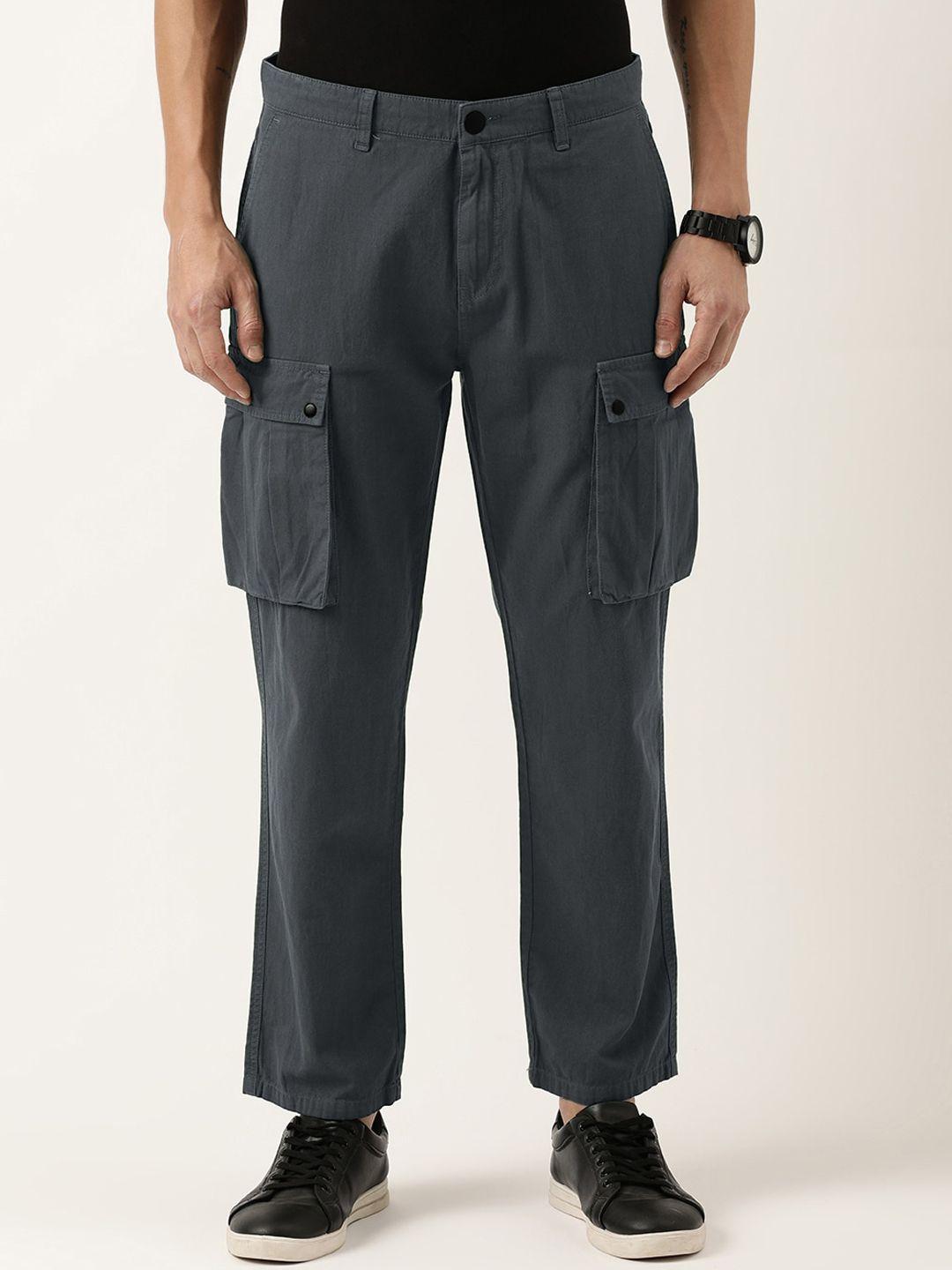 bene kleed men relaxed straight fit mid-rise pure cotton cargos trousers