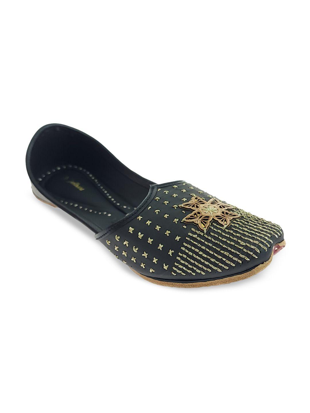 fulkari men black embellished ethnic mojaris with laser cuts flats