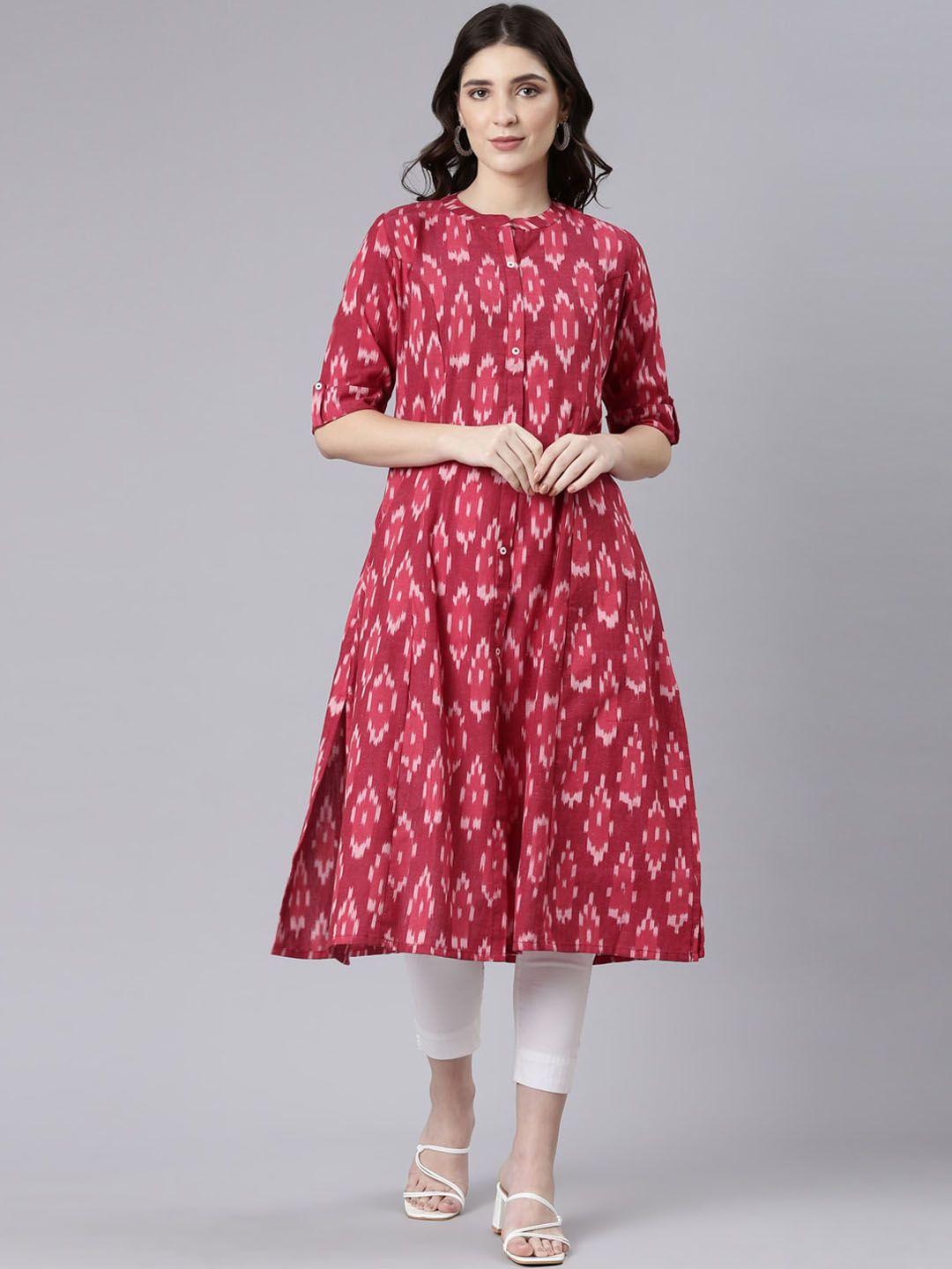 flavido geometric printed roll-up sleeves a-line kurta