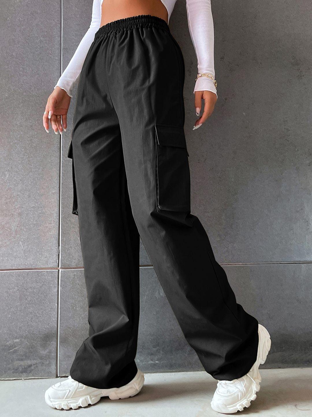 aahwan women loose fit high-rise cotton cargo trousers