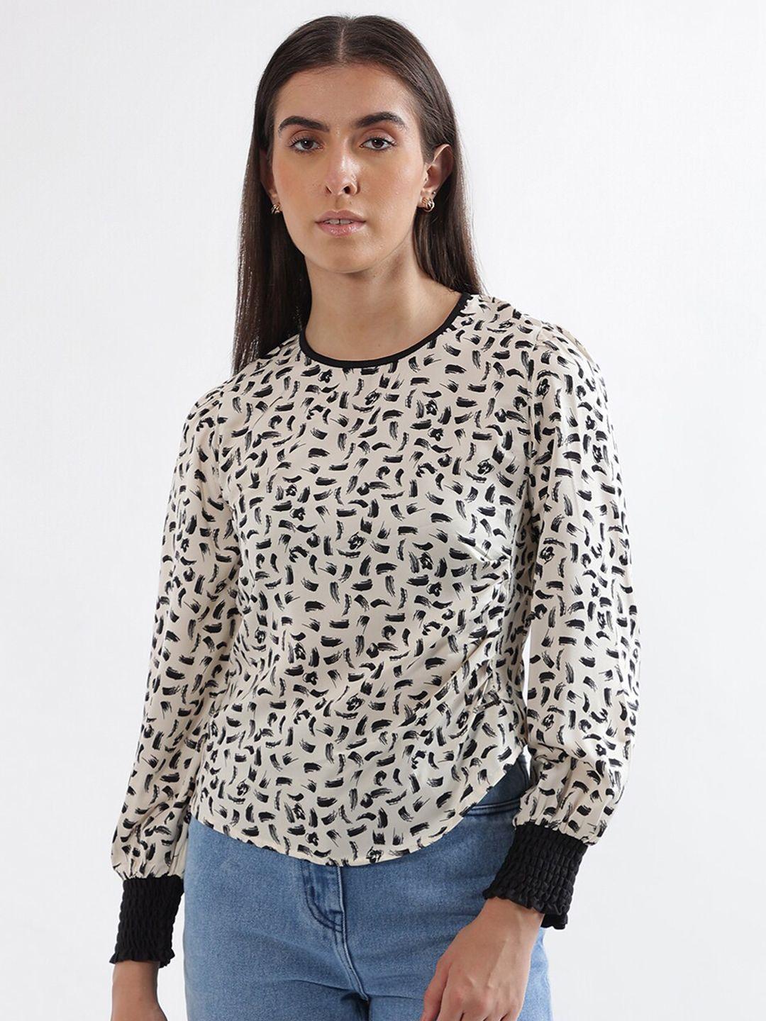 elle printed round neck smocked top