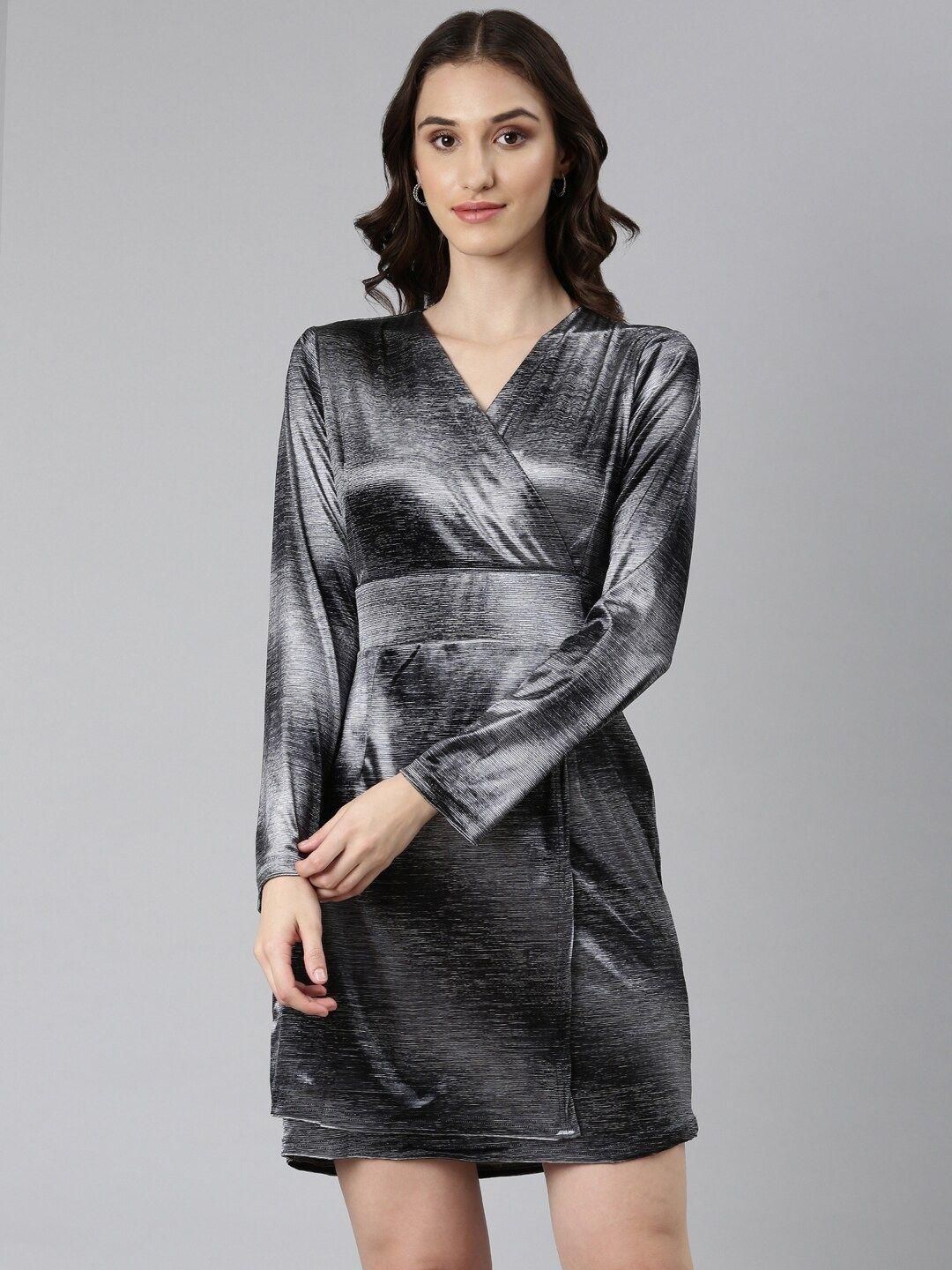 showoff v-neck wrap dress