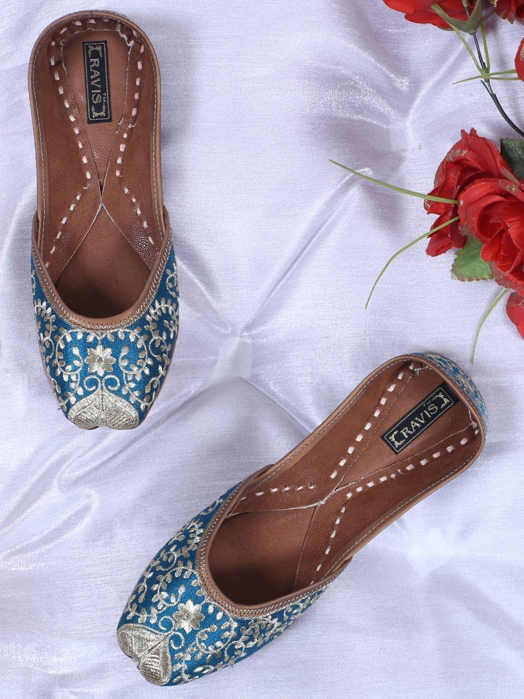 ravis embroidered ethnic mojaris