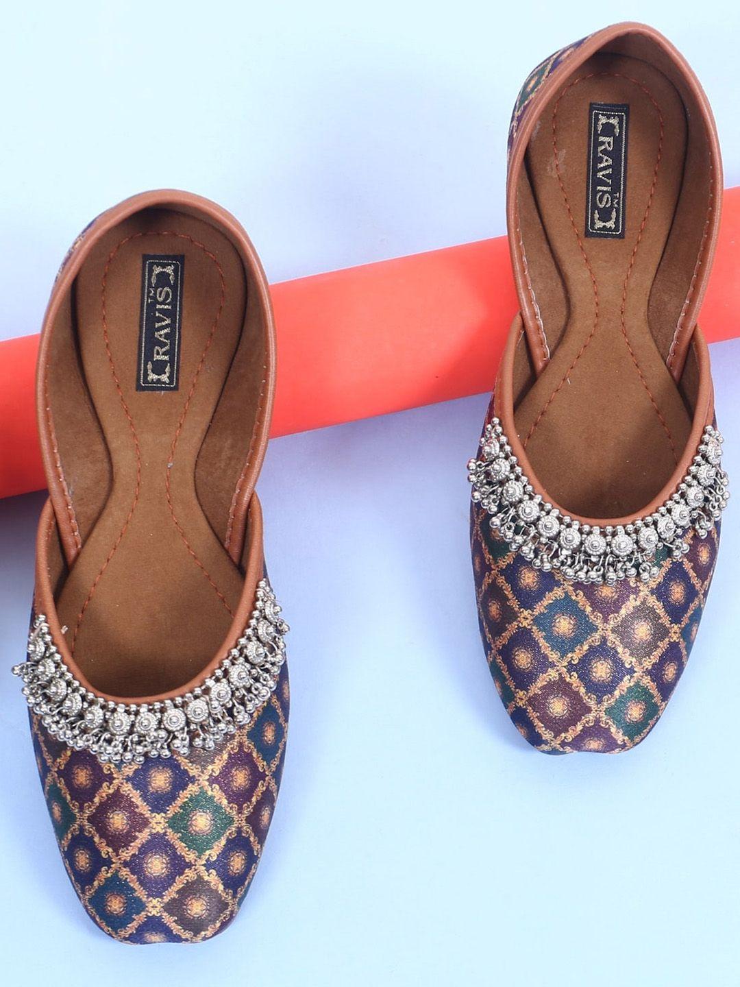 ravis ethnic embellished printed square toe mojaris