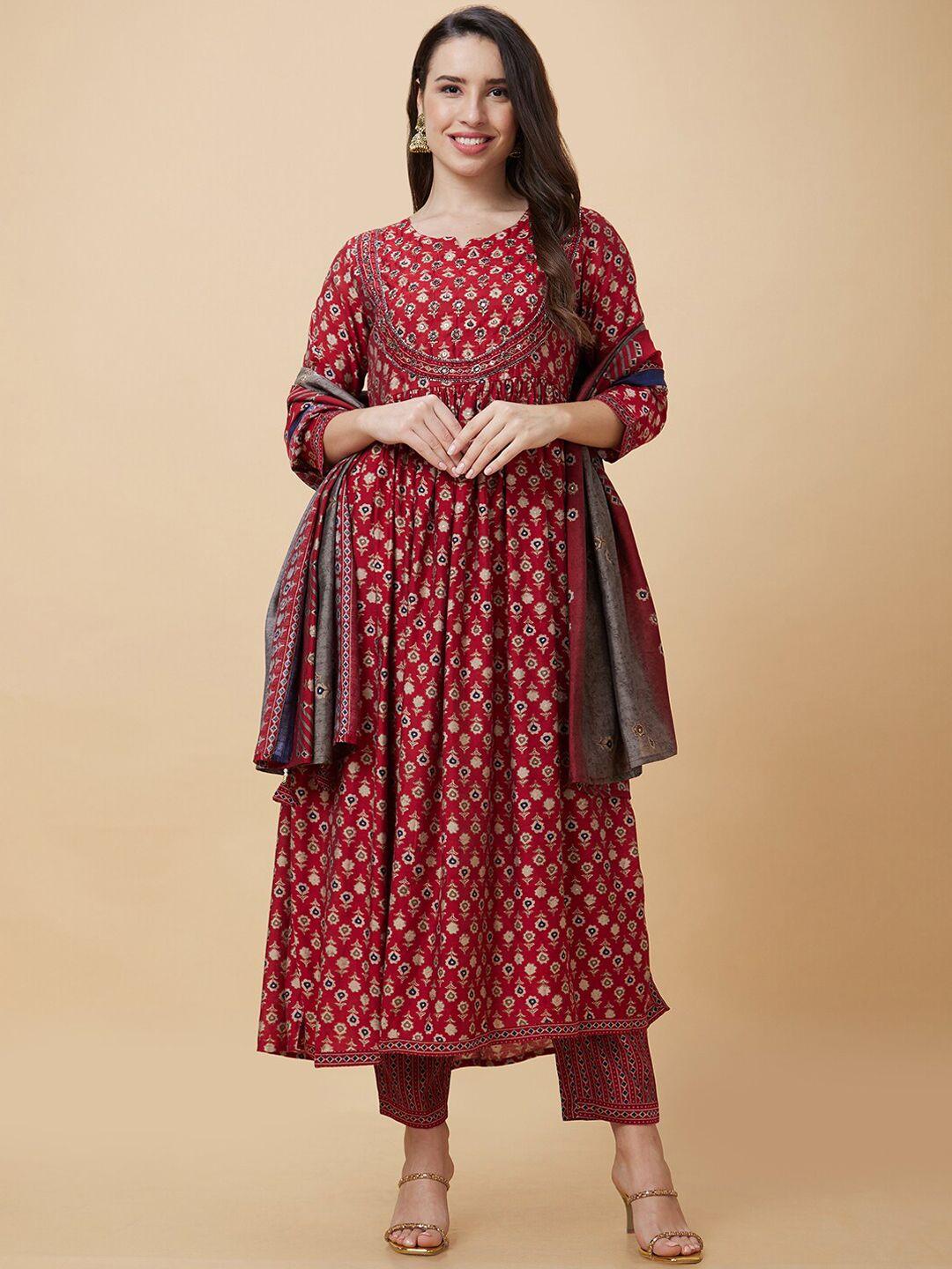 globus maroon floral printed regular anarkali kurta & trousers with dupatta